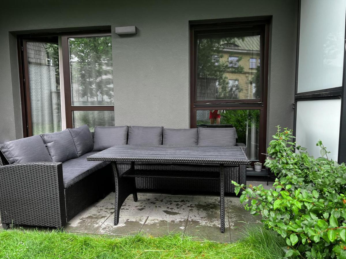 Appartement Metro, Apartament 3 Pokoje Z Ogrodkiem 80M2 à Varsovie Extérieur photo